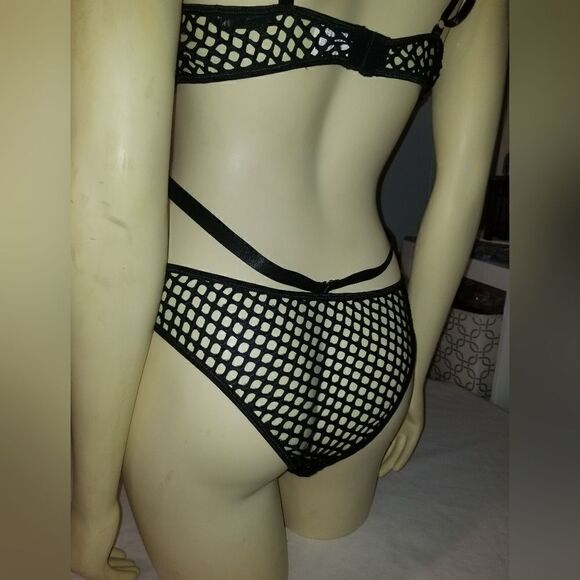 Women Gothic Dark Fishnet Bodycon Sexy Halter Bodysuit Punk Hollow Out    - Picture 10 of 16